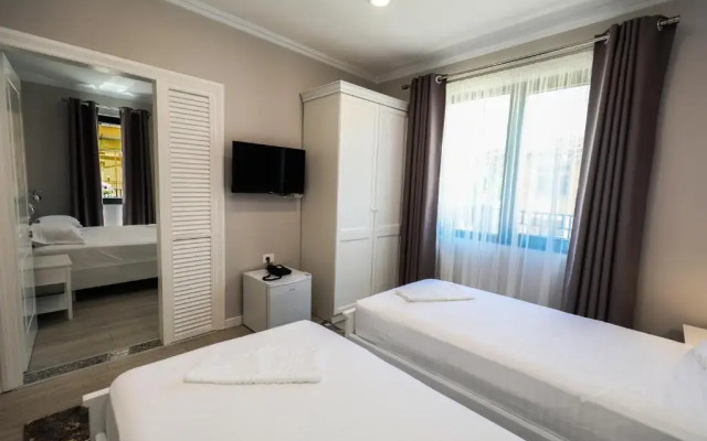 Peroni Hotel