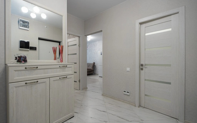 Квартира от компании Хоум Отель на Ново- Садовой 106Г