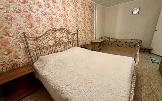 Na Ulitse Kommunalnaya 58a Flat
