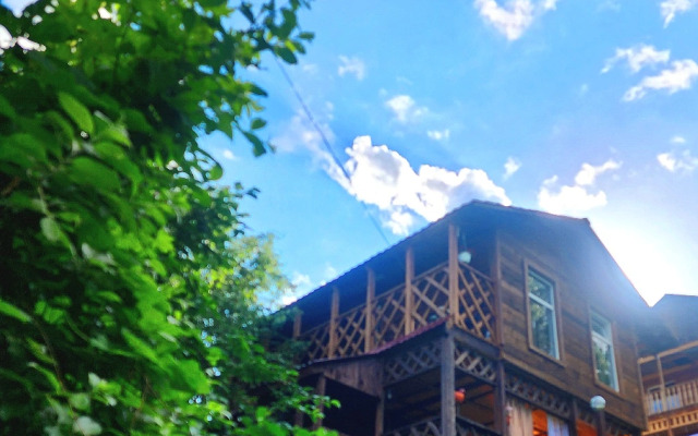 Chudesnoe Mesto Guest House