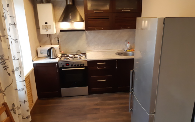 Апартаменты улица Болотникова 4