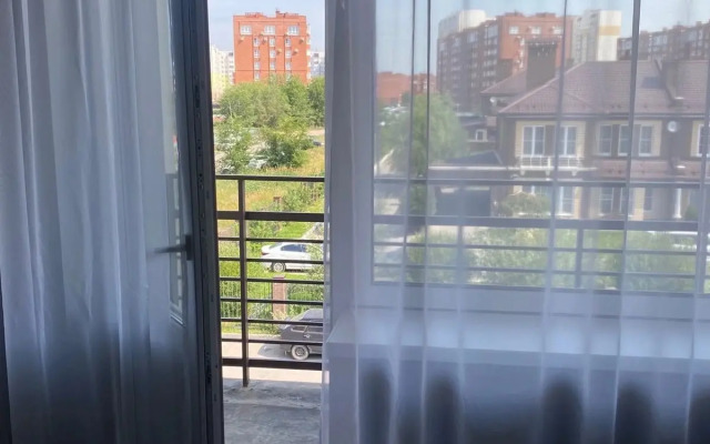 Stilnaya V 100 M Ot Novoy Naberezhnoy Volgi Flat