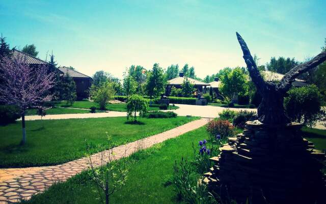 Almaz Akva Plaza Hotel