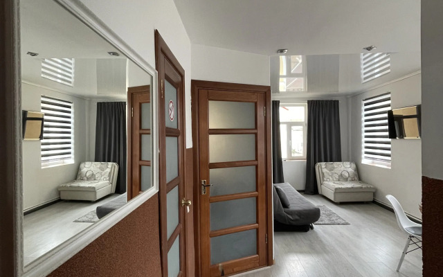 V Istoricheskom Tsentre Goroda Apartment