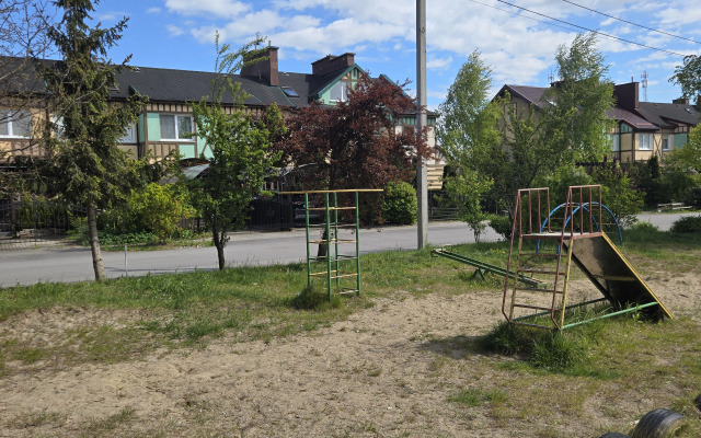 Na Zarechnoy 4  Private house