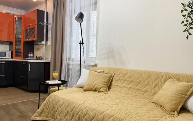 Stilnaya Kvartira Vozle Komsomolskogo Parka By Sutki26 Apartments