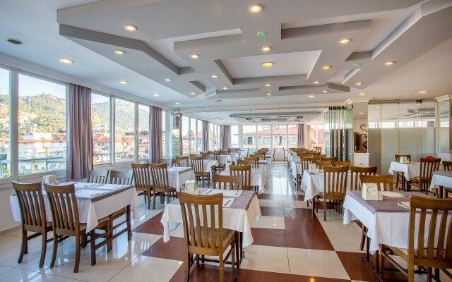 Aslan City Hotel