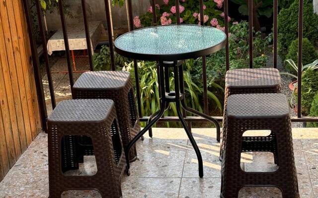 Otdykh u Gundy Furnished Rooms