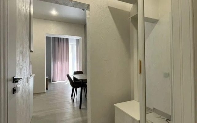 Апартаменты на Светлой 18 (203)