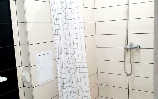 272Р Studiya Na Parkhomenko Apartments