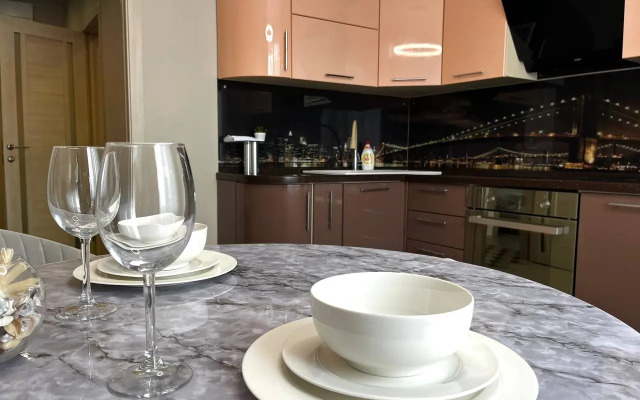 Semeyny Standartny Nomer v Tsentre Apartments