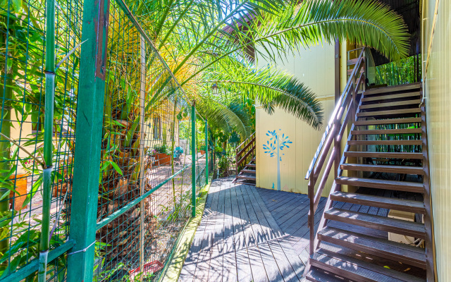Bambuk-Hutor Guest House