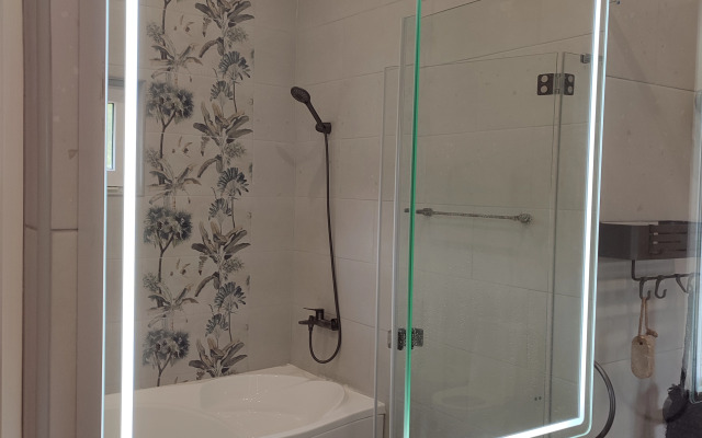 U Chyornogo Morya Private House