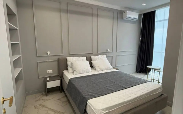 708 Flat
