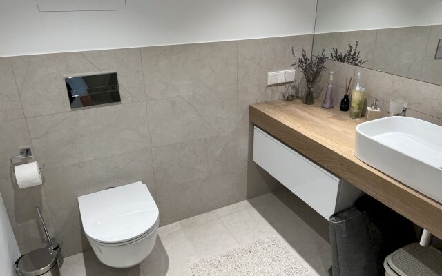 Апартаменты 312 Двухуровневые Крымская 3/4