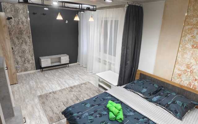 Komarova 13b Apartments