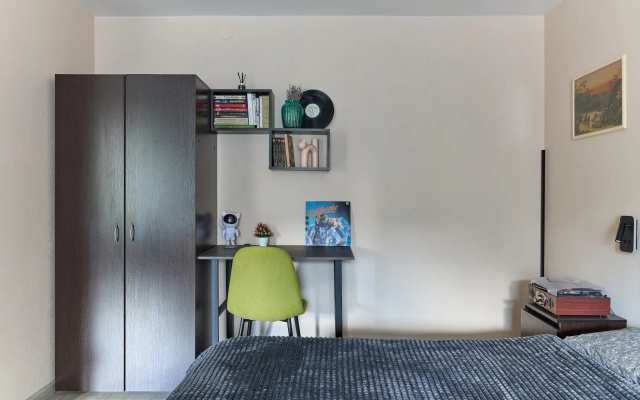 Kvartira Bul'var 1k apartamenty na 4h gostej v centre radom s UGMK, sad im. Engel'sa