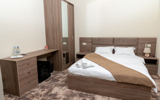 Aeka Hotel