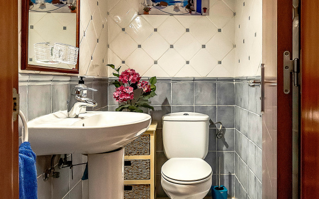 Prostornyij Taunhaus S Vidom Na More I Tejde Apartments