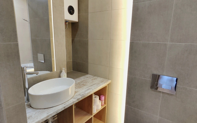 Prostornaya Studiya V Tsentre Goroda Flat