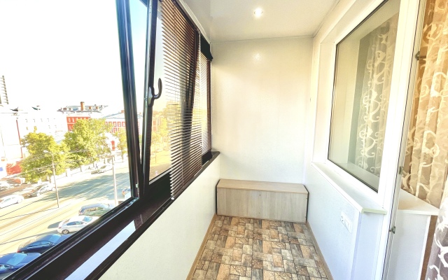 Na 5 Etazhe V Tsentre Goroda Flat