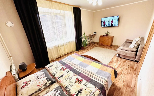 Odnokomnatnaya 44m2 Flat