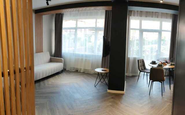 Na Staroshosseynoy 5 K7 Apartments