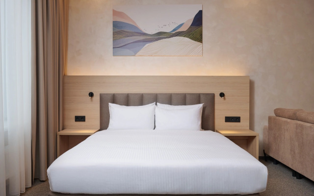 Aura City Hotel