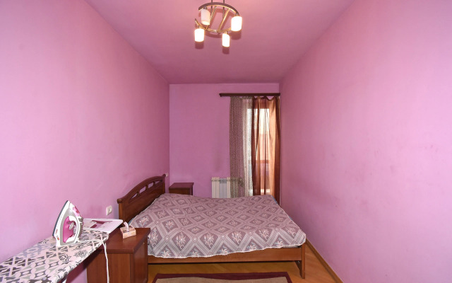 Ploschad Andreya Sakharova Flat