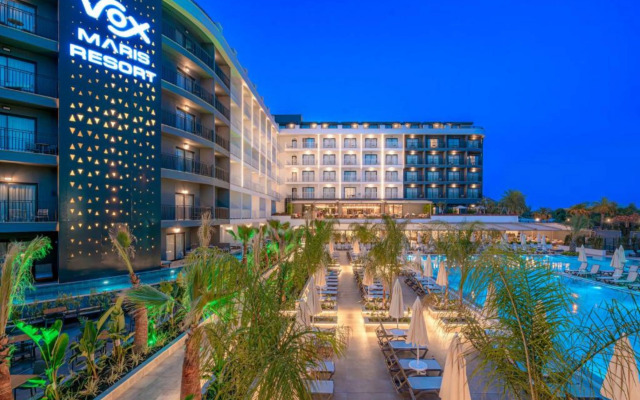 Отель Vox Maris Resort