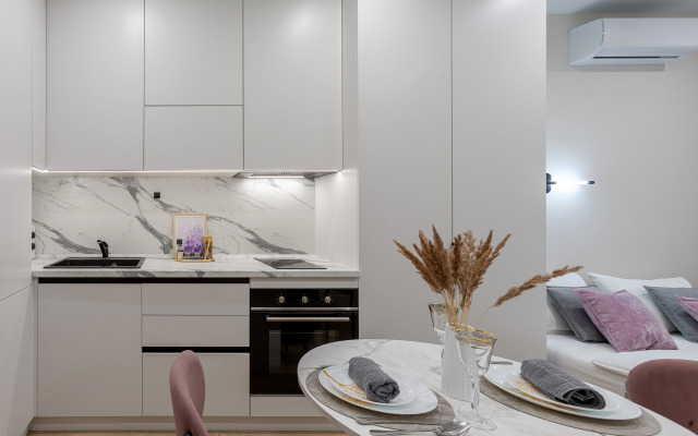 Апартаменты RentPlaza люкс в центре города рядом с Волгой