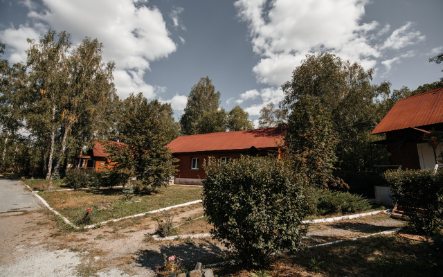 Rucheek Hotel