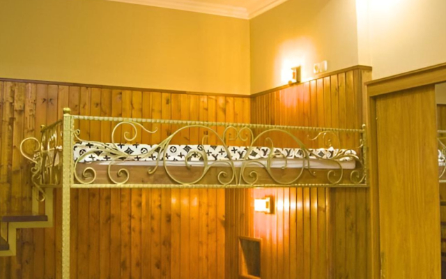 Квартира люкс в парке напротив "Центральной нарзанной галереи"