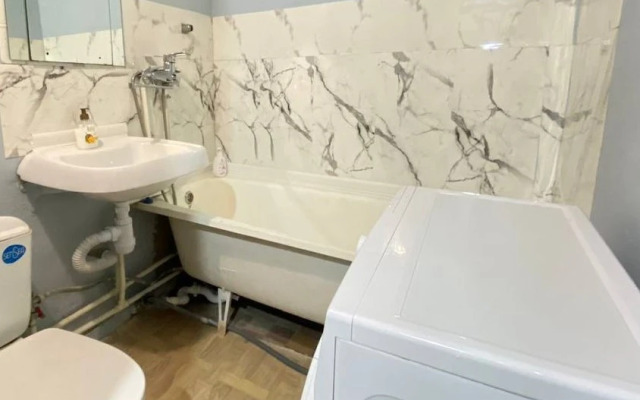 Квартира Просторная Рядом с Метро от Центра