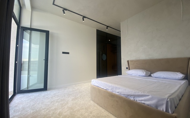 White House Yerevan Hotel