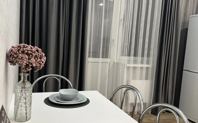 Apartamenty 1-komn Stil'naa Kvartira 44 kv.m. ul. Sevastopol'skoj d. 2/2