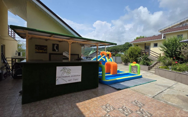 Gostevye Domiki Art Bereg Guest house