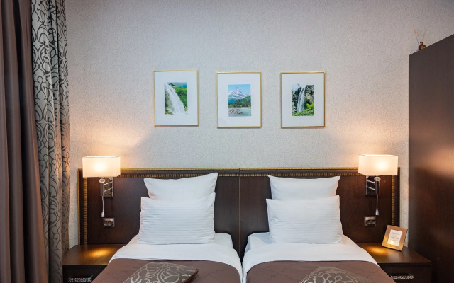 Отель Таурух