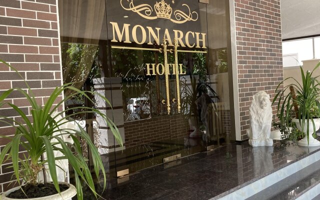 Monarch Hotel