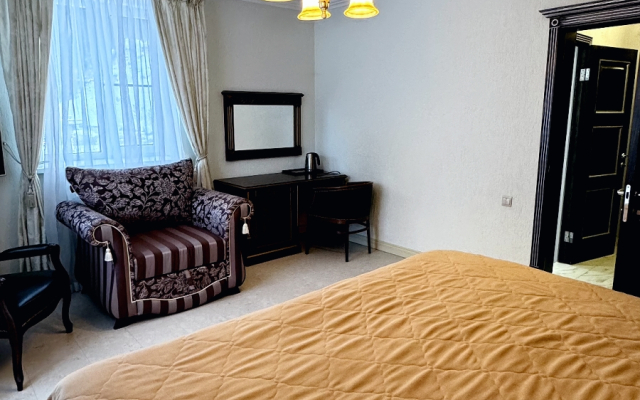 Arkhar Guest House