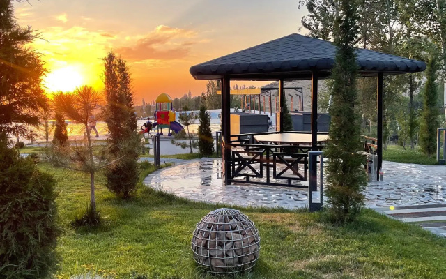 Курортный отель Parkent ijod Uyi