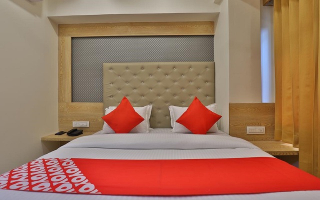 Royal Square by Sky Stays Hotel