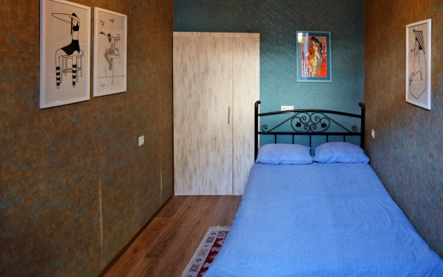Domik Bibliotekarya Flat