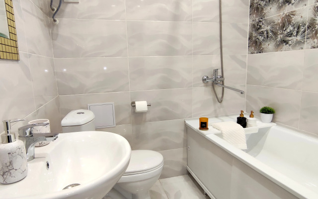 Квартира с видом на реку и горы