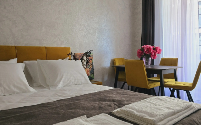 SilverPeak 44 Apartments