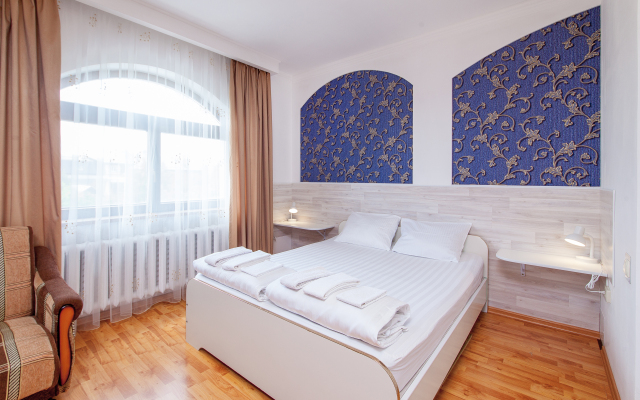 Sem'ya Guest house