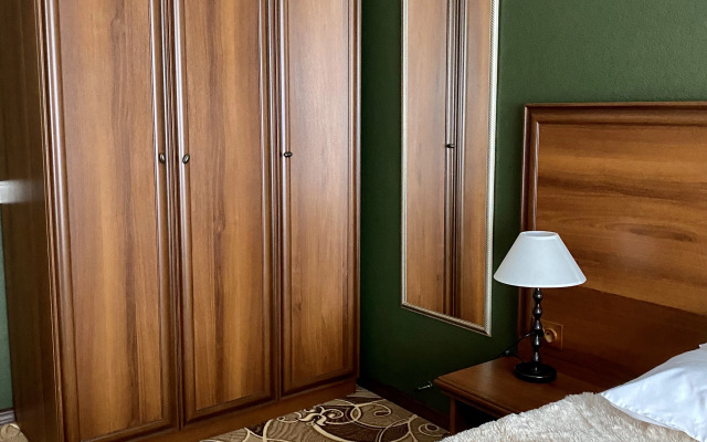 Vernisage Living Quarters