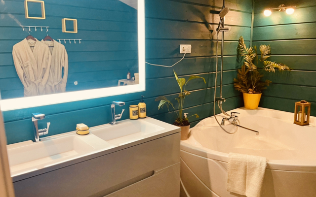 Shale Lesnoy Guest house
