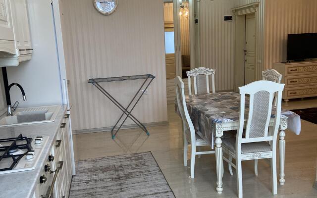 Апартаменты Квартира на Омарова Центр 1