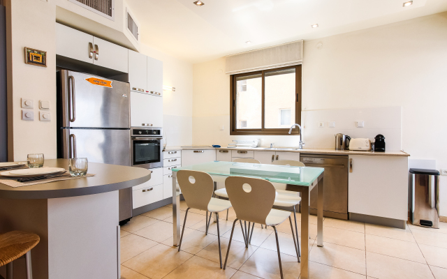 Cosy 1br Near Beach By Feelhome Apartments